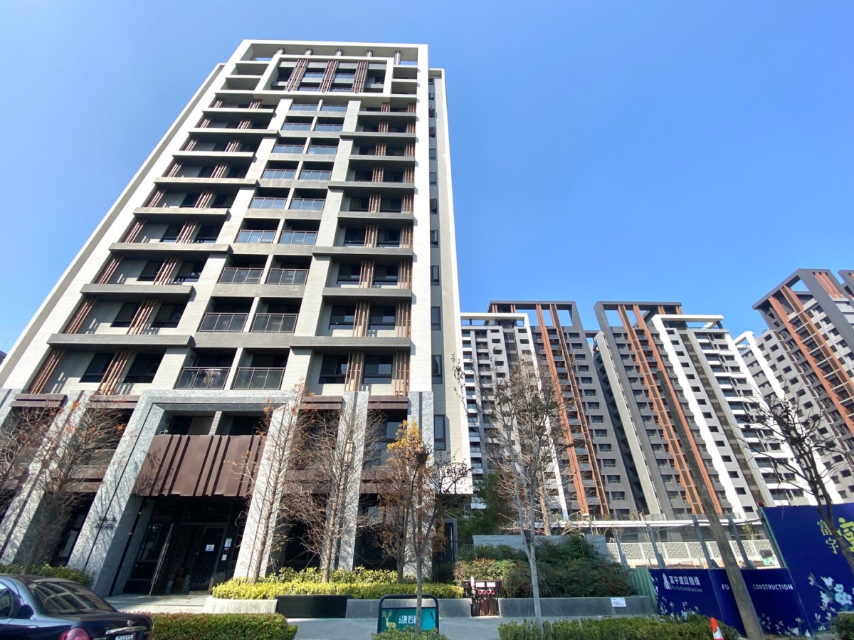 昂峰謙若樹｜北屯機捷特區｜機捷特區敦富大道｜昂峰謙若樹樓中樓｜昂峰建設